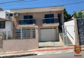 Foto 1 de Casa com 5 Quartos à venda, 185m² em Coloninha, Florianópolis