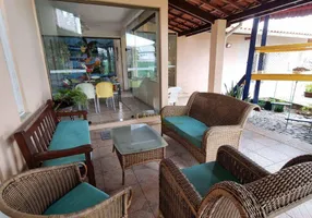Foto 1 de Casa de Condomínio com 5 Quartos à venda, 726m² em Itapuã, Salvador