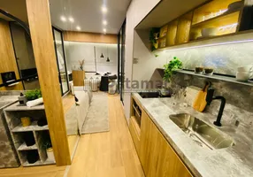 Foto 1 de Apartamento com 1 Quarto à venda, 27m² em Vila Pirajussara, São Paulo