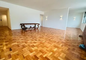 Foto 1 de Apartamento com 4 Quartos à venda, 206m² em Copacabana, Rio de Janeiro