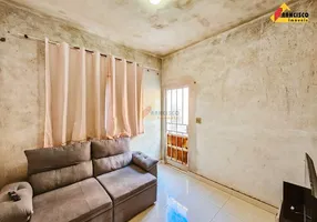 Foto 1 de Casa com 2 Quartos à venda, 60m² em Realengo, Divinópolis