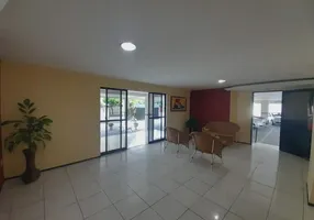 Foto 1 de Apartamento com 2 Quartos à venda, 60m² em Vila União, Fortaleza