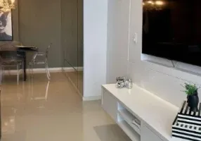 Foto 1 de Apartamento com 2 Quartos à venda, 70m² em Vila Ipojuca, São Paulo