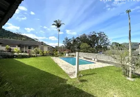 Foto 1 de Casa com 4 Quartos à venda, 354m² em Granja Guarani, Teresópolis