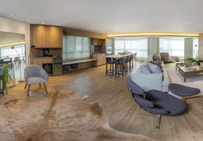 Foto 1 de Apartamento com 4 Quartos para alugar, 275m² em Centro, Balneário Camboriú