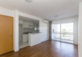 Foto 1 de Apartamento com 2 Quartos à venda, 70m² em Passo da Areia, Porto Alegre