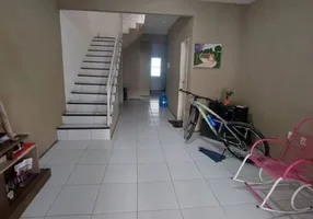 Foto 1 de Casa com 2 Quartos à venda, 80m² em Jarí, Maracanaú