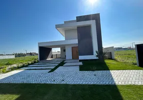 Foto 1 de Casa com 3 Quartos à venda, 218m² em Ogiva, Cabo Frio