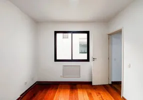 Foto 1 de Apartamento com 3 Quartos à venda, 148m² em Jardim Oceanico, Rio de Janeiro