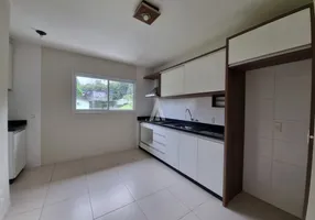 Foto 1 de Casa com 2 Quartos para alugar, 277m² em Atiradores, Joinville