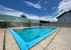 Foto 1 de Sobrado com 4 Quartos à venda, 315m² em Jardim Brasil, Caraguatatuba