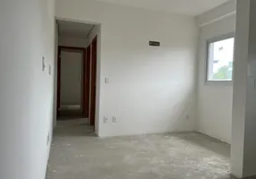 Foto 1 de Apartamento com 2 Quartos à venda, 41m² em Estuario, Santos