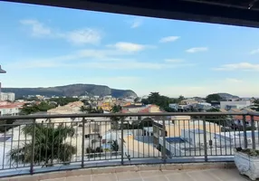 Foto 1 de Cobertura com 2 Quartos à venda, 108m² em Camboinhas, Niterói