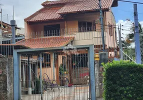 Foto 1 de Casa com 4 Quartos à venda, 300m² em Teresópolis, Porto Alegre