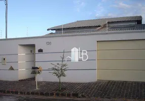 Foto 1 de Casa com 3 Quartos à venda, 150m² em Jardim Itália, Uberlândia