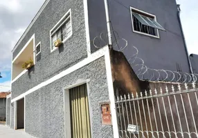 Foto 1 de Sobrado com 4 Quartos à venda, 228m² em Vila Sao Cristovao, Uberaba