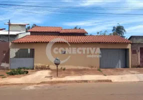 Foto 1 de Casa com 3 Quartos à venda, 170m² em Loteamento Alphaville Residencial , Goiânia