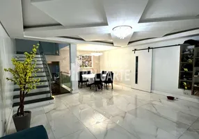 Foto 1 de Casa com 3 Quartos à venda, 300m² em Campo Grande, São Paulo