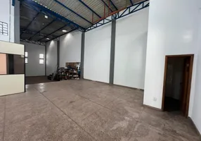 Foto 1 de Galpão/Depósito/Armazém com 1 Quarto para alugar, 350m² em Centro, Cuiabá