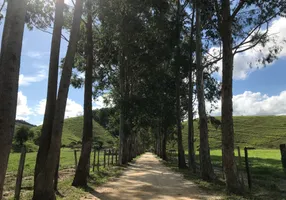 Foto 1 de Fazenda/Sítio à venda em Sambe, Rio Bonito