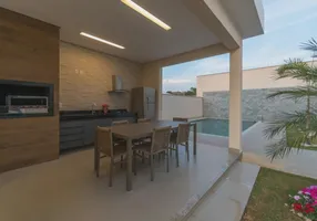 Foto 1 de Casa com 3 Quartos à venda, 250m² em Vila Oliveira, Mogi das Cruzes