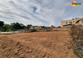 Foto 1 de Lote/Terreno à venda, 288m² em Padre Herculano Yanes, Divinópolis