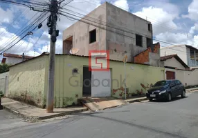 Foto 1 de Casa com 5 Quartos à venda, 225m² em Vila Guilhermina, Montes Claros