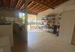 Foto 1 de Fazenda/Sítio com 4 Quartos à venda, 1050m² em Loteamento Chacaras Ingrid, Taubaté