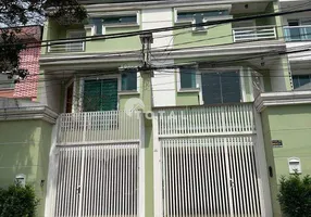 Foto 1 de Sobrado com 3 Quartos para alugar, 216m² em Vila Bastos, Santo André