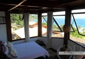 Foto 1 de Sobrado com 5 Quartos à venda, 298m² em Praia Vermelha do Centro, Ubatuba