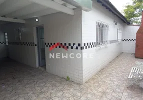 Foto 1 de Casa com 2 Quartos à venda, 60m² em Vila São Jorge, São Vicente