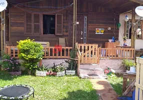 Foto 1 de Casa com 3 Quartos à venda, 100m² em Olaria, Canoas