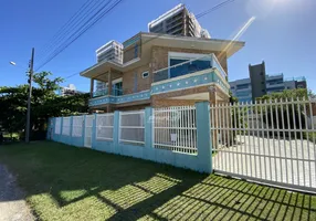 Foto 1 de Casa com 3 Quartos para alugar, 209m² em Itacolomi, Balneário Piçarras