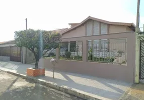 Foto 1 de Casa com 3 Quartos à venda, 200m² em Santa Monica, Londrina