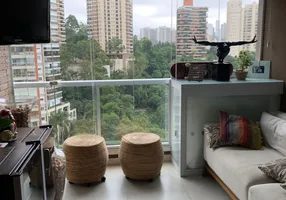 Foto 1 de Apartamento com 2 Quartos à venda, 77m² em Panamby, São Paulo