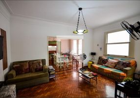 Foto 1 de Casa com 3 Quartos à venda, 400m² em Grajaú, Rio de Janeiro