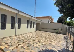 Foto 1 de Casa com 4 Quartos à venda, 130m² em Vila São Pedro, Americana