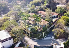 Foto 1 de Casa com 5 Quartos à venda, 900m² em Vila Tramontano, São Paulo
