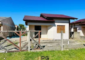 Foto 1 de Casa com 2 Quartos à venda, 74m² em Marisul, Imbé