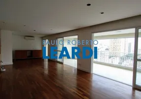 Foto 1 de Apartamento com 3 Quartos à venda, 201m² em Pompeia, São Paulo