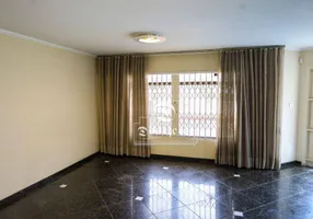 Foto 1 de Sobrado com 3 Quartos à venda, 253m² em Vila Bastos, Santo André