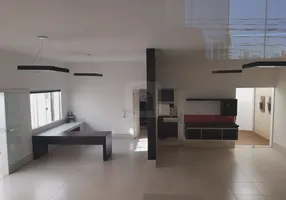 Foto 1 de Casa com 3 Quartos à venda, 280m² em Fundinho, Uberlândia