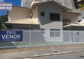 Foto 1 de Sobrado com 4 Quartos para venda ou aluguel, 400m² em Centro, Itajaí