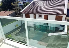 Foto 1 de Casa com 3 Quartos à venda, 238m² em Beira Mar, Florianópolis
