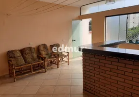 Foto 1 de Sobrado com 3 Quartos à venda, 259m² em Parque Erasmo Assuncao, Santo André