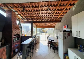 Foto 1 de Cobertura com 3 Quartos à venda, 180m² em Vila Scarpelli, Santo André