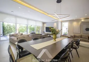 Foto 1 de Casa de Condomínio com 4 Quartos à venda, 278m² em Granja Julieta, São Paulo