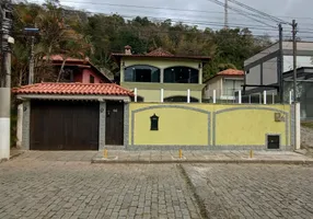 Foto 1 de Casa com 4 Quartos para venda ou aluguel, 362m² em Correas, Petrópolis