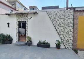 Foto 1 de Casa com 2 Quartos à venda, 70m² em Jardim América, Rio de Janeiro