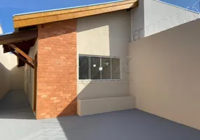 Foto 1 de Casa com 2 Quartos à venda, 55m² em Parque Santa Cândida, Bauru